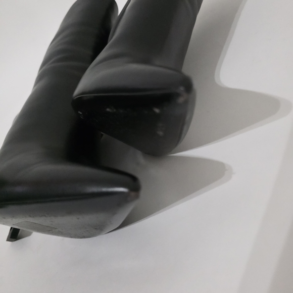 Saint Laurent Opyum Black Calfskin Ankle Boots Gold Heel Women’s Size 40 - Picture 10 of 14